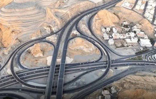 أكثر من 5 آلاف تصريح لتنظيم الأعمال على شبكة الطرق خلال يوليو