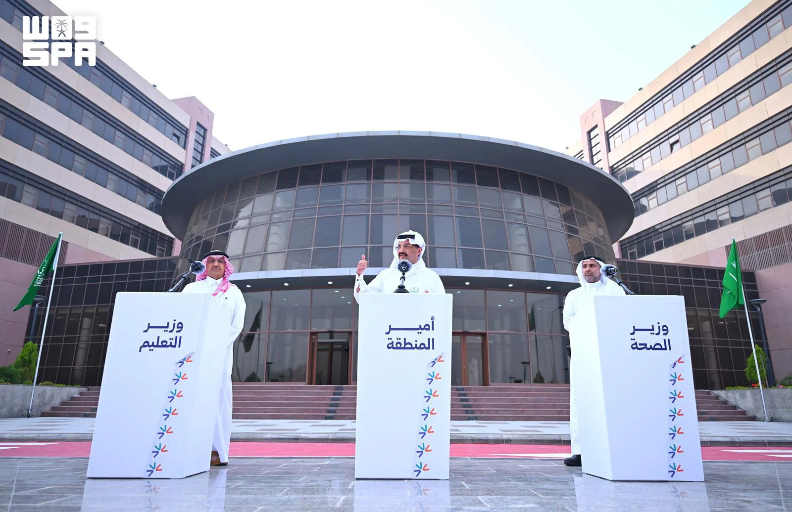 أمير عسير يعلن اعتماد المدينة الطبية بجامعة الملك خالد مدينةً طبية تخصصية لخدمة المناطق الجنوبية