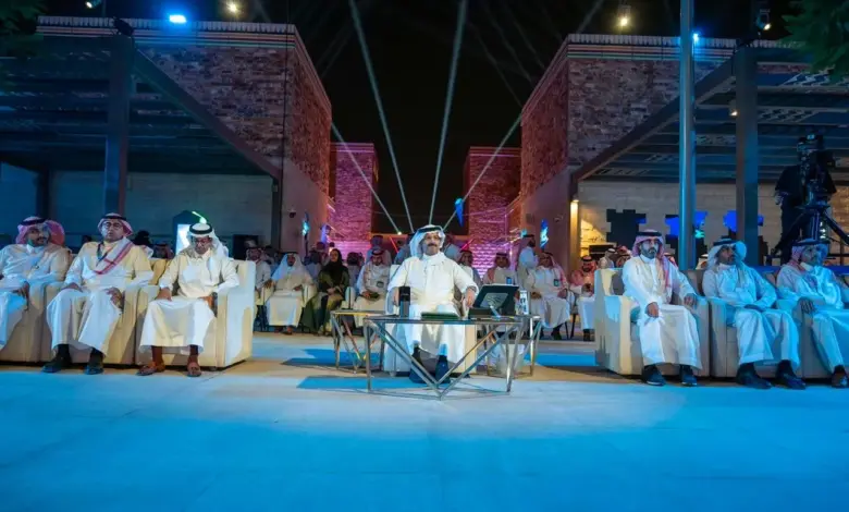 أمير منطقة عسير يدشّن مشروع «سفن» الترفيهي بمدينة أبها