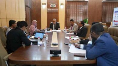 إجتماع في عدن يناقش مستجدات الأوضاع الوبائية وتعزيز الاستجابة الصحية