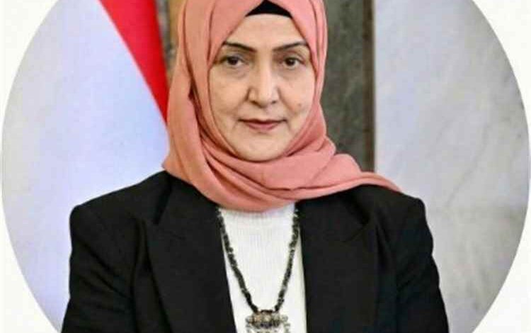 إشراق المقطري: استمرار قصف المخا يؤكد خطورة بقاء السلاح خارج سلطة الدولة