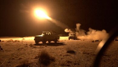 إعلام عسكري: القوات المسلحة تدك مراكز قيادة وسيطرة للحوثيين جنوب الحديدة