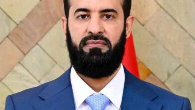 إعلامي يوجه رسالة هامة إلى محافظ أبين بشأن أوضاع المعلمين ومطالبهم بالحوافز