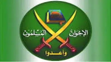 إيكونوميست البريطانية | (الإخوان المسلمين) يتآكلون بصمت.. الحظر الخارجي والانقسام الداخلي