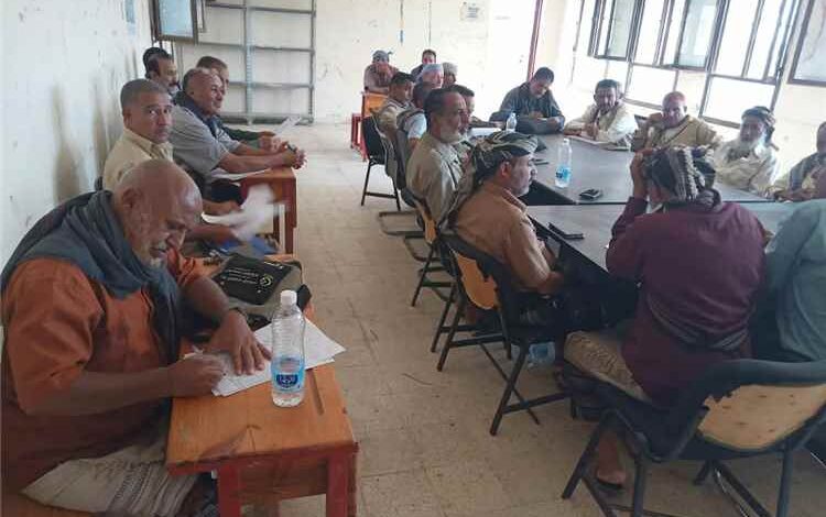 اجتماع تربوي بحبيل جبر يناقش الاستعداد للعام الدراسي الجديد وتحديات العملية التعليمية
