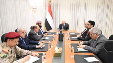 المشهد اليمني - اجتماع طارئ لمجلس القيادة الرئاسي ومجلس الدفاع الوطني لبحث التصعيد الحوثي في مأرب وحضرموت
