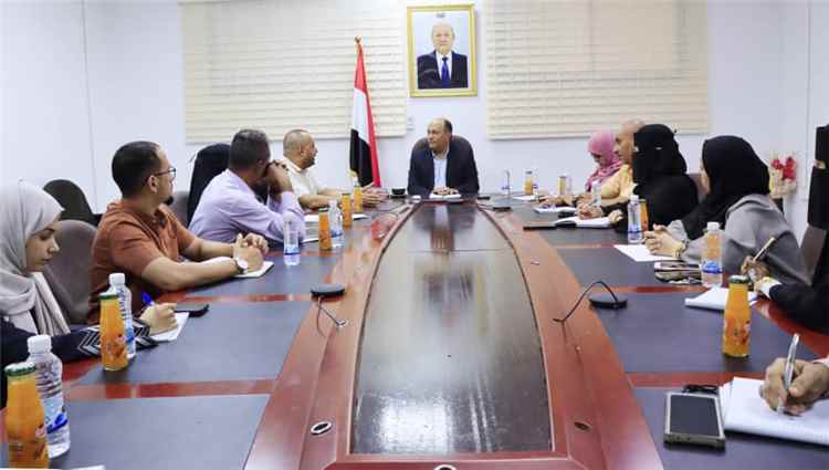 اجتماع في عدن يناقش سبل تطوير منظومة التجارة الخارجية وتنمية الصادرات الوطنية