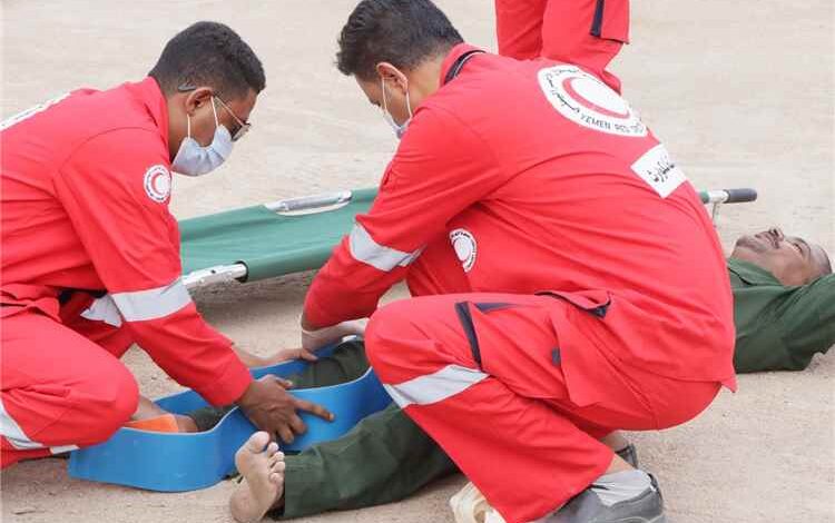 اختتام الدورة التدريبية في مجال الاستعداد والاستجابة للكوارث والاسعافات الأولية بسيئون
