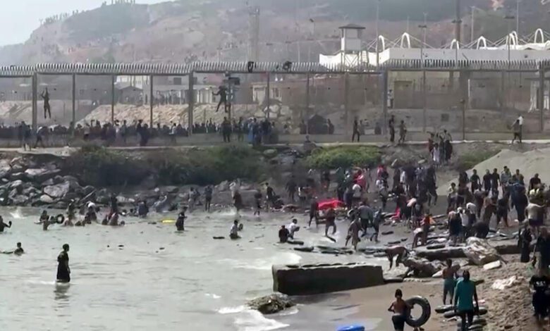 ارتفاع حصيلة قتلى أزمة الهجرة في سبتة إلى 67 شخصًا