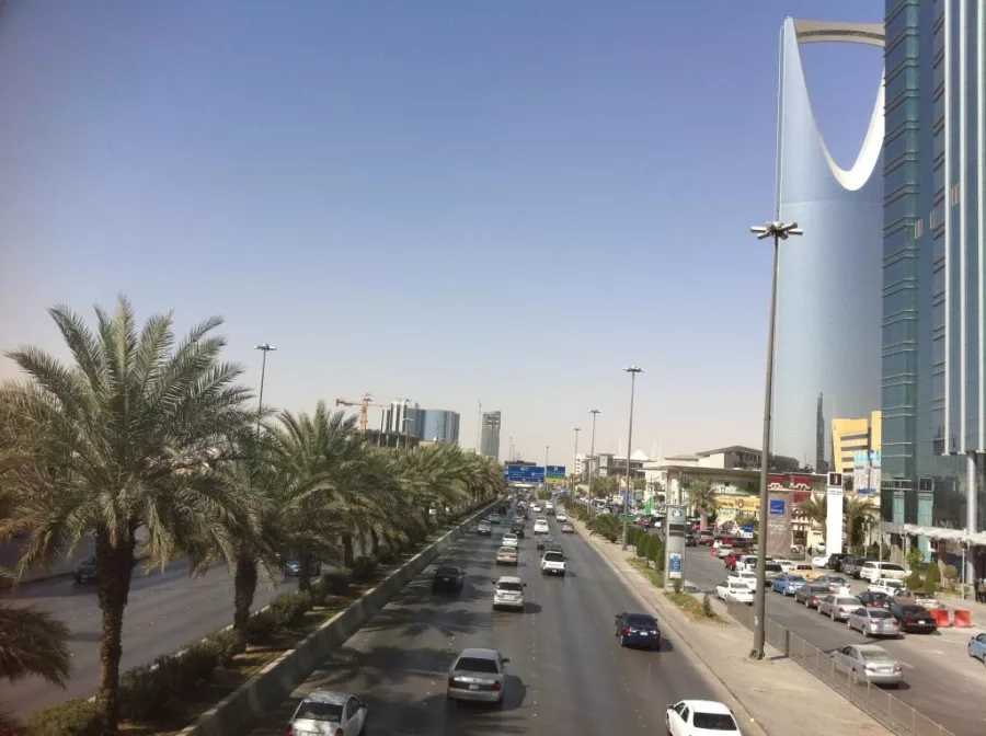استمرار موجة الحر.. درجات حرارة قياسية بالشرقية والرياض والمدينة ومكة