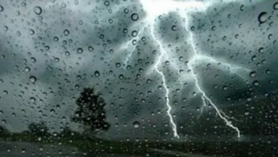 الأرصاد ترفع الإنذار إلى الأحمر بسبب أمطار غزيرة وسيول وصواعق رعدية