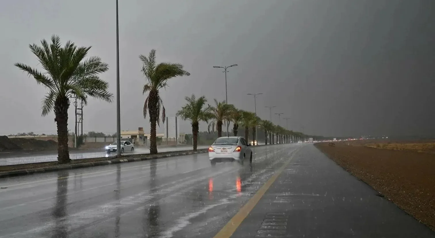 "الأرصاد" يحذر من أمطار وسيول وبرد على رهاط ومدركة بمكة المكرمة