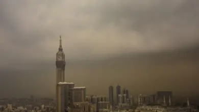الأرصاد ينبه من رياح نشطة مثيرة للأتربة على العاصمة المقدسة حتى السابعة مساءً