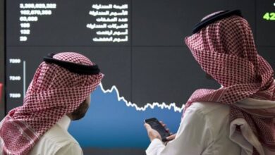 الأسهم الخليجية تنهي الأسبوع على تباين وسط آمال التهدئة بالمنطقة