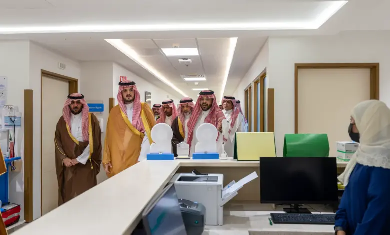 الأمير فواز بن سلطان يدشّن مشروعات علاج الأورام بمستشفى الملك عبدالعزيز التخصصي في الطائف