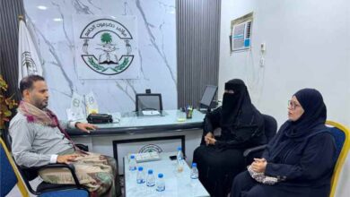 الأمين العام لمؤتمر حضرموت الجامع يبحث مع قيادات نسوية تعزيز دور المرأة في العمل التنظيمي والمجتمعي