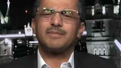 المشهد اليمني - البخيتي: الحوثي يعيش أضعف حالاته ويسعى لربط مصيره بتسويات إيران