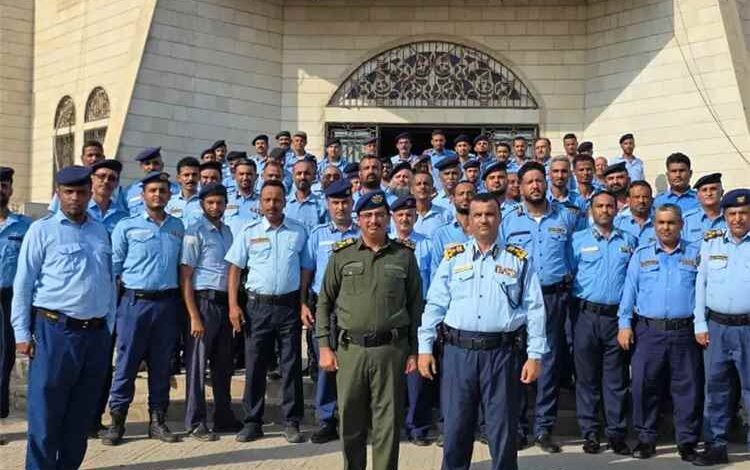 التوجيه المعنوي بوزارة الداخلية ينفذ برنامجاً توعوياً لتعزيز الجاهزية واليقظة الأمنية في المنطقة الحرة بعدن