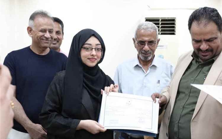 الجاوي والجريري يختتمان دورة تدريبية ويدشنان أخرى في مجالات التسويق والسلامة المهنية