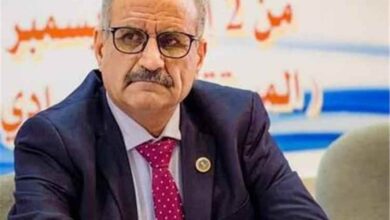 الجعدي ينتقد تدشين الجريدة الرسمية وسط تردي الخدمات وتأخر الرواتب