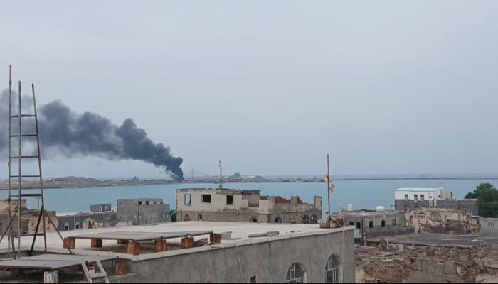 الجيش اليمني يعلن مقتل مدنيين وعسكريين في هجمات حوثية على المَخا