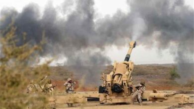 الجيش يقصف بالمدفعية مواقع حوثية في رازح بصعدة