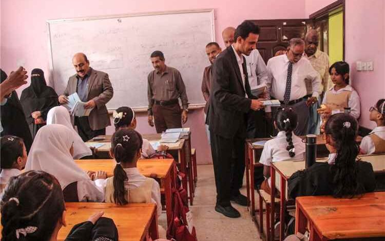 الجيلاني وباعباد يدشنان انطلاق العام الدراسي الجديد 2026–2027م في مدارس ساحل حضرموت