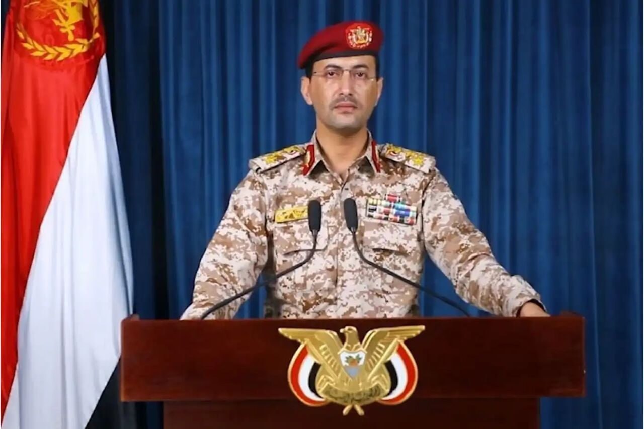 الحوثيون يزعمون استهداف سفينة انزال عسكرية سعودية في المخا