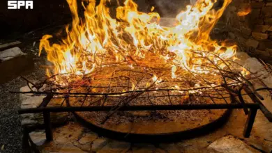 "الخبزة المقناة" تستقطب زوار مهرجان الأطاولة التاسع في الباحة