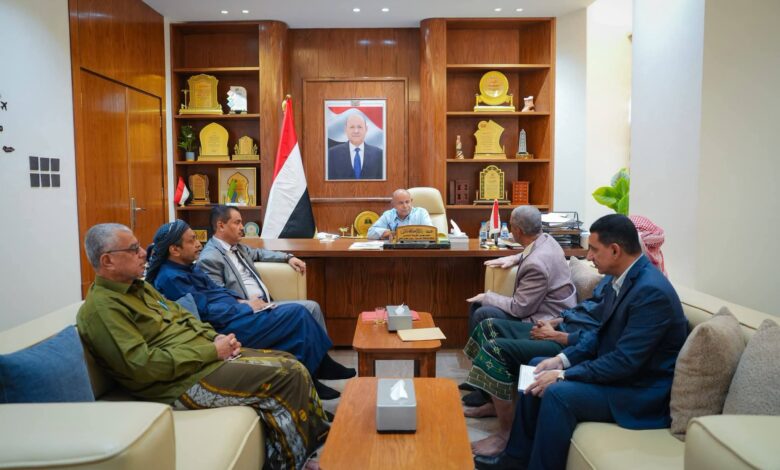 الخنبشي ومجلس حضرموت الوطني يبحثان توحيد الموقف الحضرمي والاستحقاقات المقبلة.