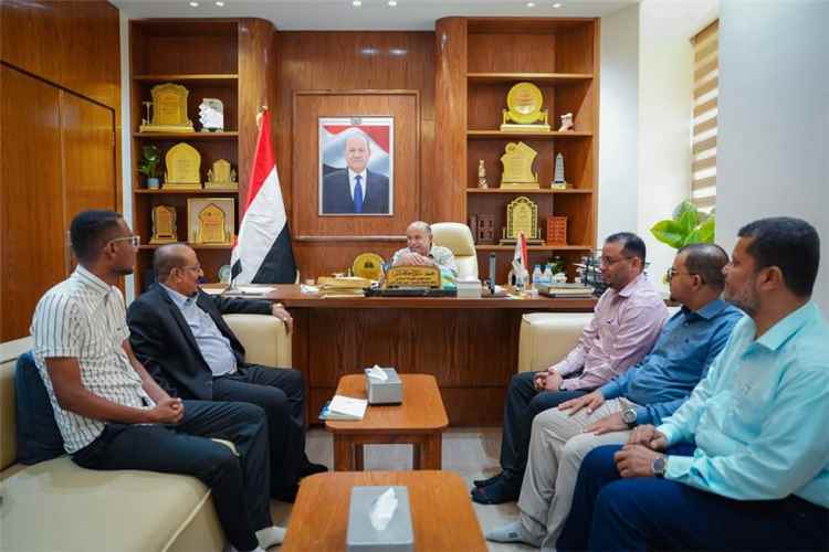 الخنبشي يؤكد أهمية دور منظمات المجتمع المدني في مساندة جهود السلطات المحلية ودعم القطاعات الحيوية