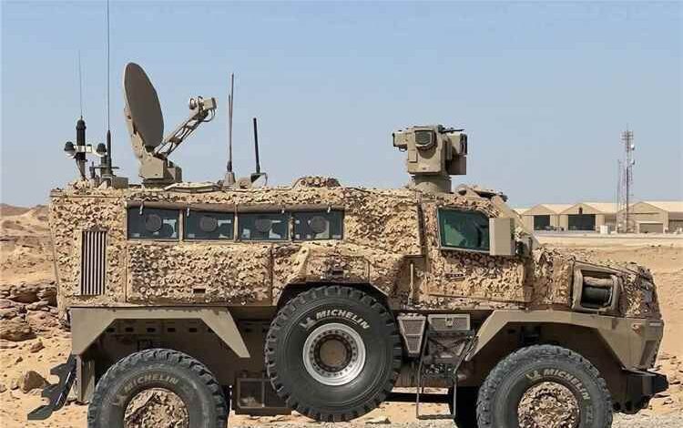 المشهد اليمني - الدفاعات الجوية في الساحل الغربي تُسقط 11 مسيّرة حوثية فوق أجواء المخاء