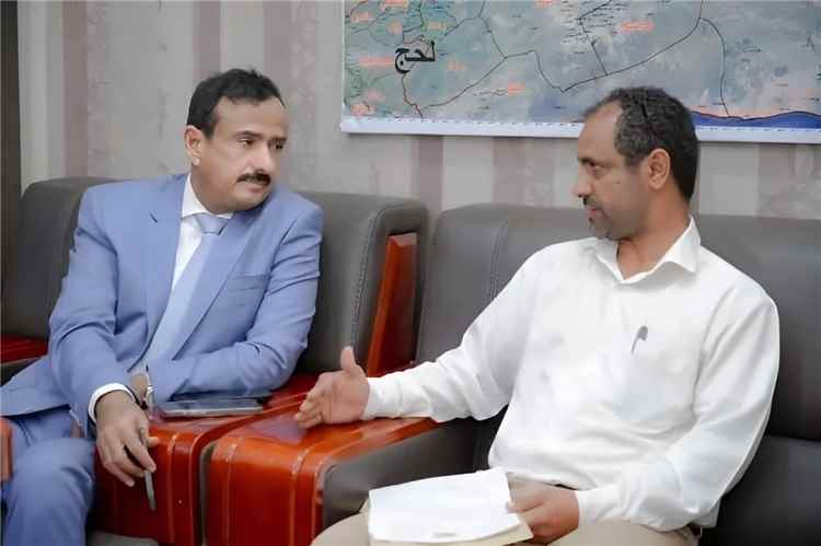 الدكتور علي ناصر الذيب.. قيادة ملهمة للقطاع الصحي في شبوة