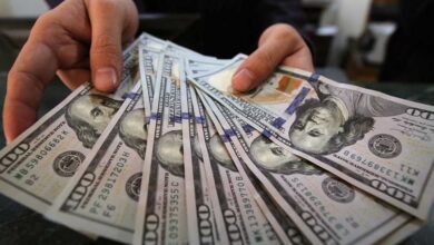 الدولار يقترب من أدنى مستوى في 3 أشهر مع ترقب تحركات الخزانة الأمريكية