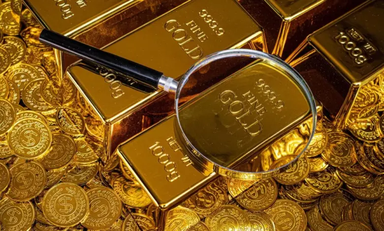الذهب يرتفع 0.3% مع تراجع الدولار وتراجع توقعات رفع الفائدة