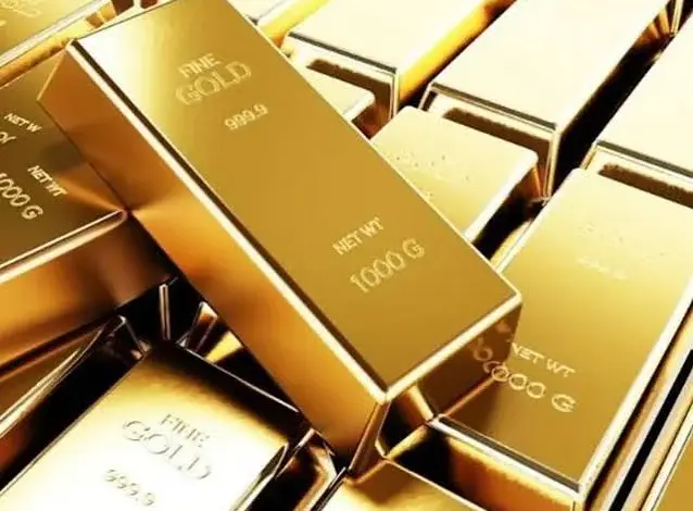 الذهب يقترب من 4410 دولارات مع تراجع توقعات رفع الفائدة الأمريكية