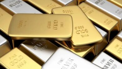 الذهب يقترب من 5000 دولار.. ما الذي يدفع الأسعار إلى هذا المستوى؟