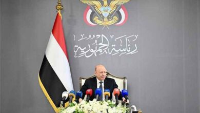 الرئيس العليمي في رسالة حاسمة للحوثيين: لا عمل عدائيًا دون رد بعد اليوم
