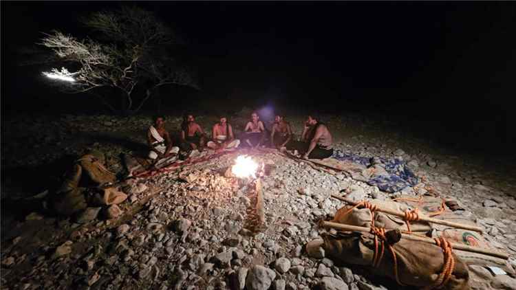 الرحالة سالم الدقيل يصل الى مديرية ساه في رحلة لإحياء مسارات القوافل التاريخية بحضرموت