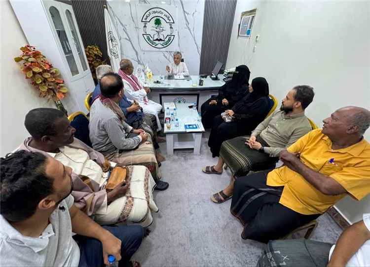 السري يترأس اجتماعًا مشتركًا لقيادات مؤتمر حضرموت الجامع في المكلا