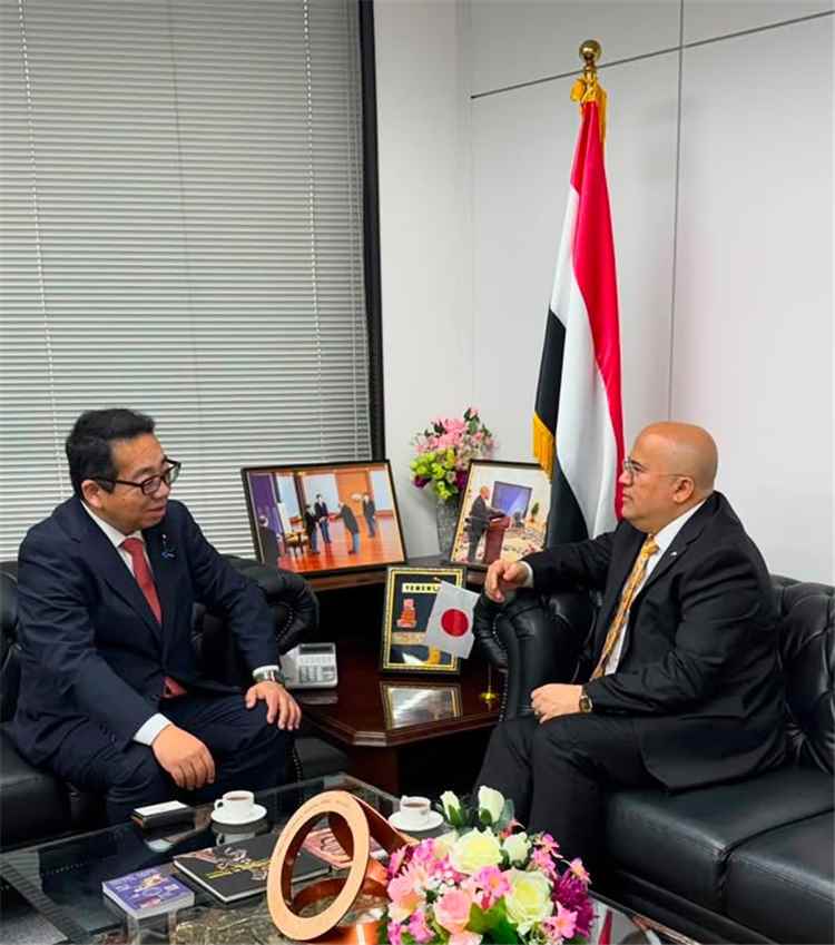 السفير السنيني يبحث مع عضو مجلس النواب الياباني تعزيز الشراكة الاستراتيجية ومستجدات الأوضاع في اليمن