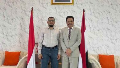 السفير بلفقيه يبحث مع الشيخ عوض النقيب تعزيز التعاون التجاري بين اليمن وإندونيسيا