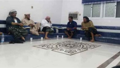 الشيخ عبدالله بانجوة ضيفًا على الشيخين سكر وباشييه بمدينة الحوطة