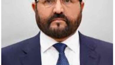 العرادة يبحث مع المنسق المقيم للأمم المتحدة مستجدات الأوضاع الإنسانية في اليمن