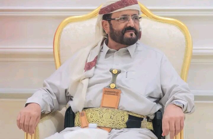 العرادة يبحث مع مسؤول أممي الهجمات الحوثية على مخيمات النازحين والمدنيين بمأرب