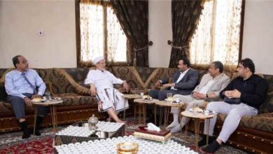العكبري يلتقي قيادة جامعة الأحقاف لتعزيز التوافق وتوحيد الموقف الحضرمي