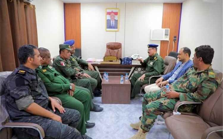 العميد الجابري يبحث مع وكيل وزارة الداخلية لشؤون المحافظات الشرقية تعزيز الأداء الأمني وتطوير العمل الميداني