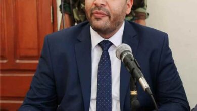 الفجير يدعو محافظي المحافظات لمضاعفة جهود الخدمات ورص الصف والإلتفاف حول القيادة السياسية
