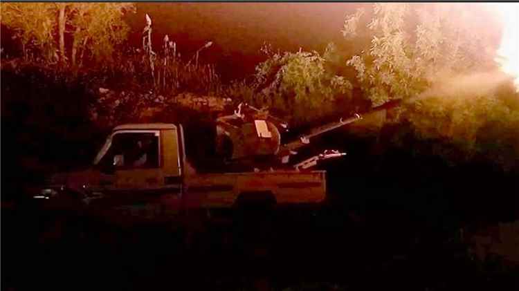 القوات المسلحة تتصدى لهجوم حو.ثي في جبهة حيفان بقطاع طور الباحة