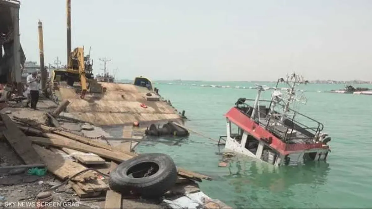 القوات اليمنية تتصدى لهجوم حوثي بزوارق مسلحة على جزر باب المندب